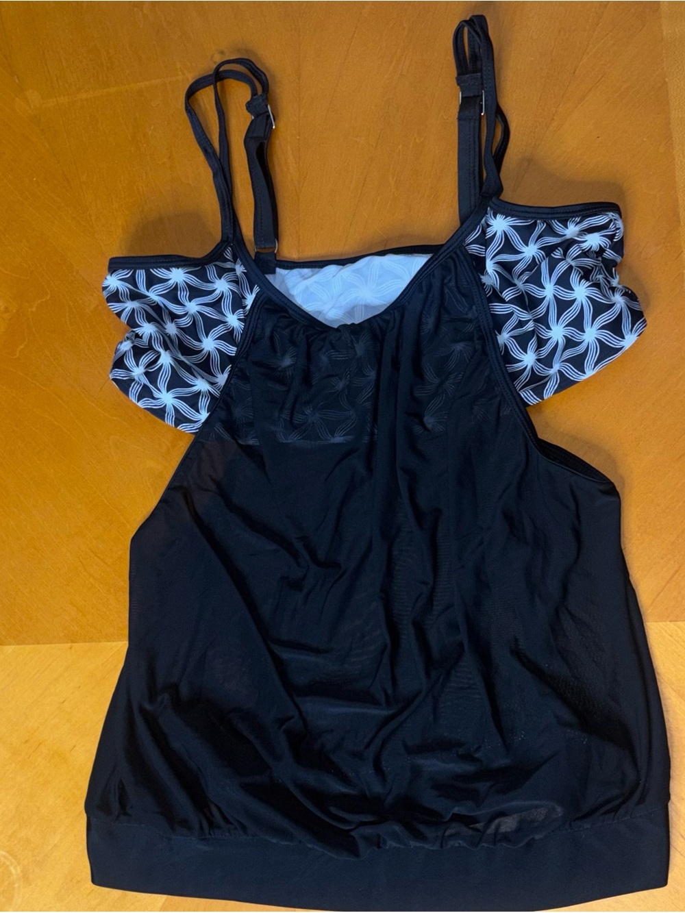 Ladies Large Bathing Suit Top with adjustable straps EUC
